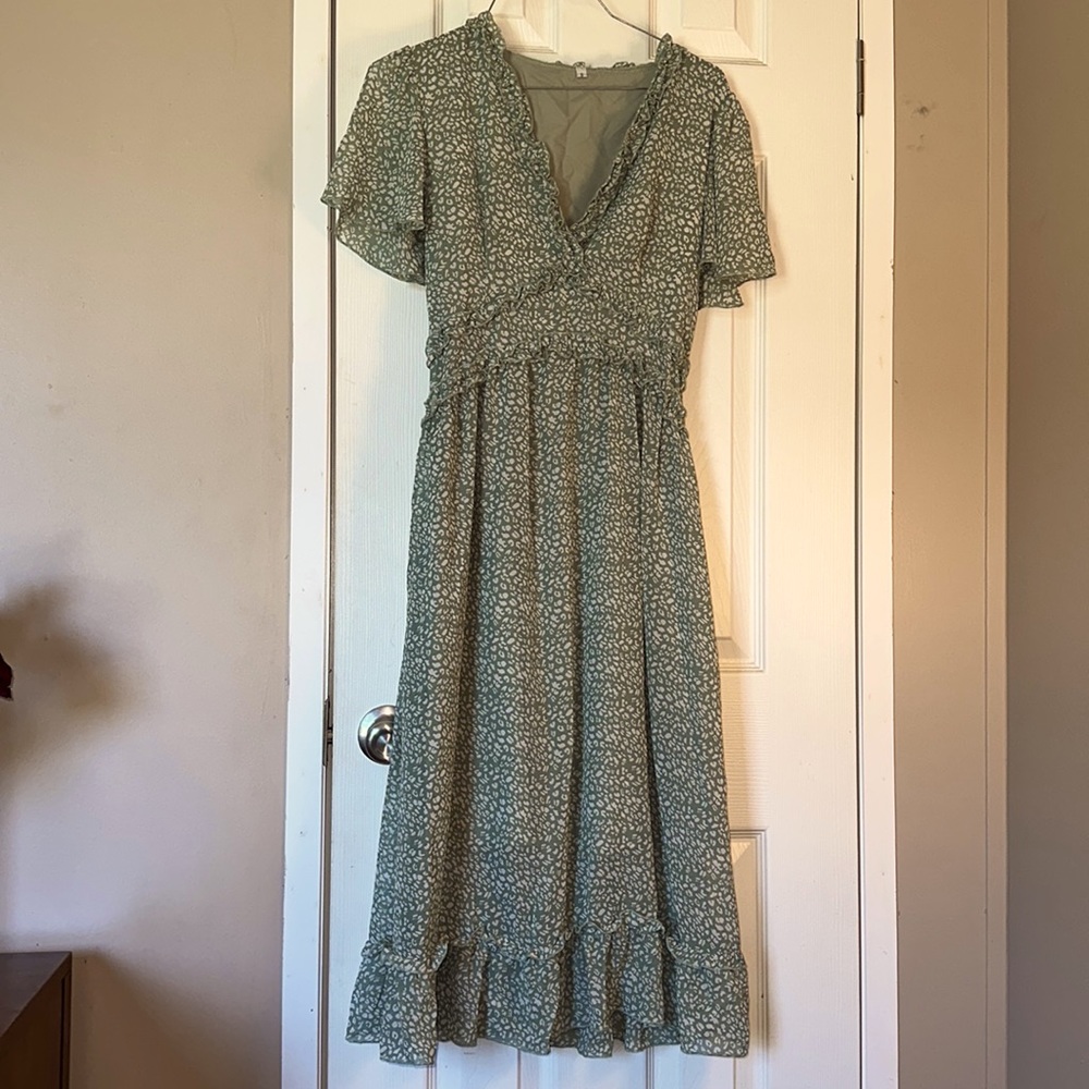Cute midi dress